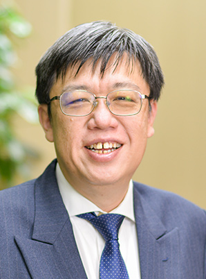 Chien-Earn Lee